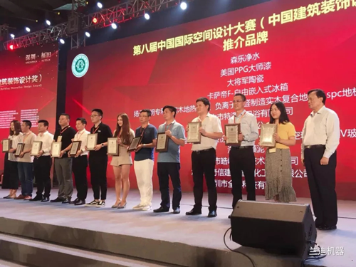 蘭迪V玻®榮膺“節(jié)能靜音門窗合作首選品牌”獲業(yè)內人士推崇